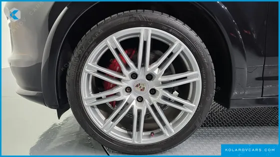PORSCHE CAYENNE 4.8 GTS