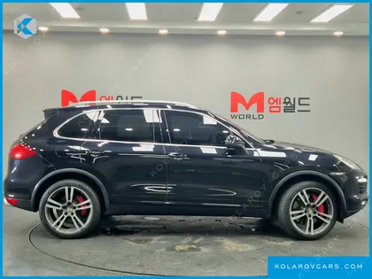 PORSCHE CAYENNE 4.8 TURBO