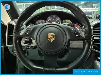 PORSCHE CAYENNE 4.8 TURBO