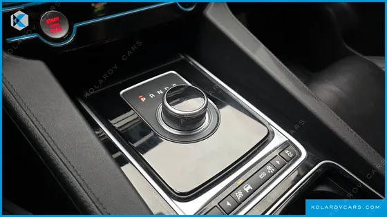 JAGUAR F-PACE 20D PRESTIGE