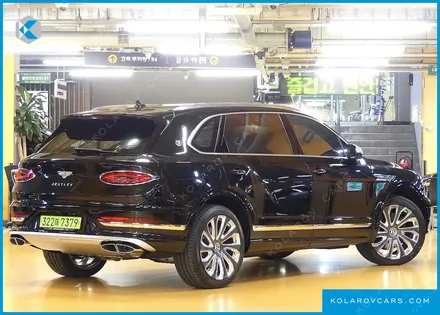 BENTLEY BENTAYGA 4.0 V8 EWB MULLINER