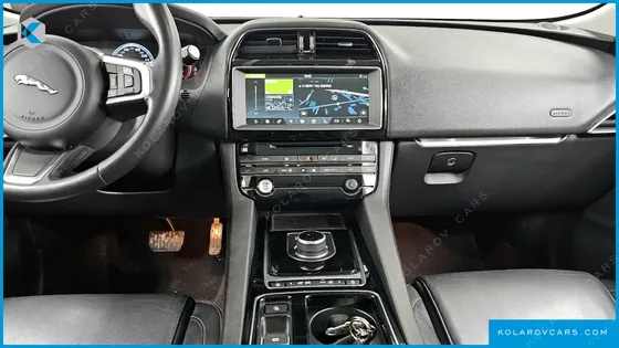JAGUAR F-PACE 20D PRESTIGE