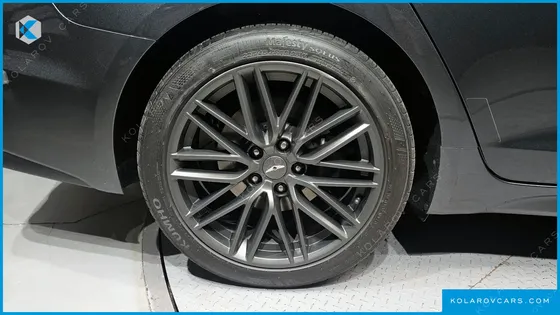 GENESIS G70 2.0T AWD