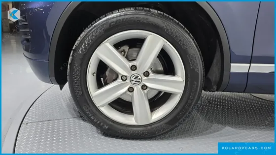 VOLKSWAGEN TOUAREG V6 3.0 TDI BLUEMOTION