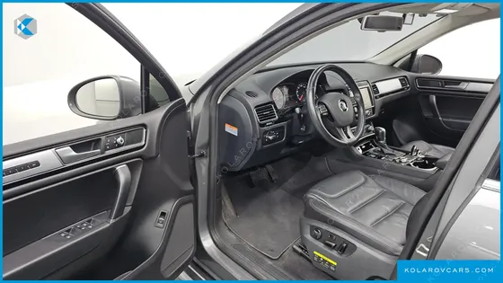 VOLKSWAGEN TOUAREG V6 3.0 TDI BLUEMOTION