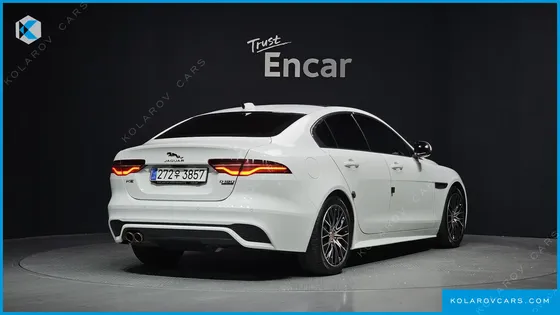 JAGUAR XE D180 R-DYNAMIC S