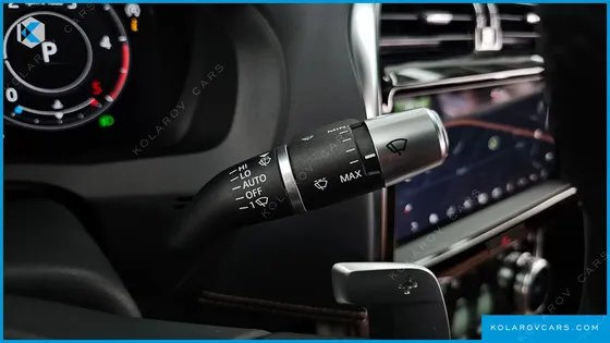 JAGUAR XE D180 R-DYNAMIC S