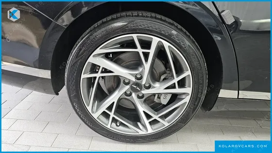 GENESIS G90 GASOLINE 3.5 TURBO AWD