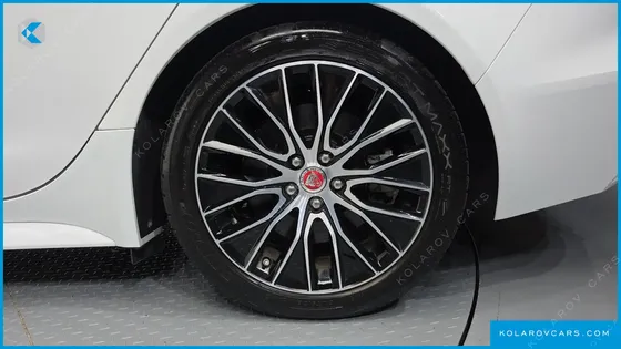 JAGUAR XE D180 R-DYNAMIC S