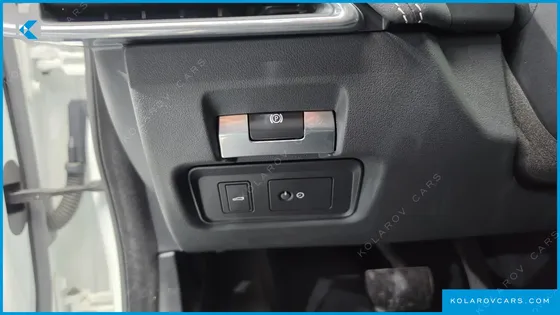 JAGUAR XE D180 R-DYNAMIC S