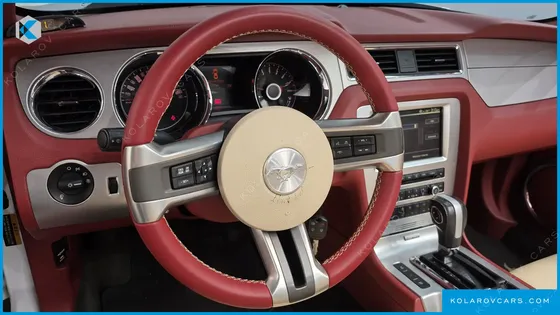 FORD MUSTANG CONVERTIBLE