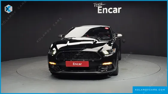 FORD MUSTANG CONVERTIBLE