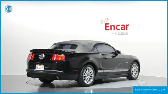 FORD MUSTANG CONVERTIBLE