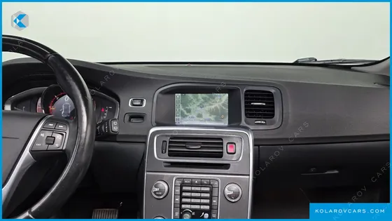 VOLVO V60 D2