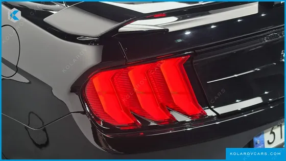 FORD MUSTANG COUPE