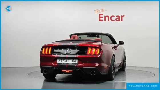 FORD MUSTANG CONVERTIBLE