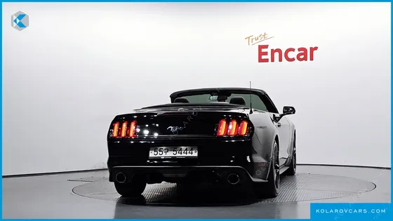 FORD MUSTANG CONVERTIBLE