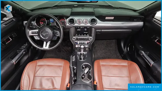 FORD MUSTANG CONVERTIBLE