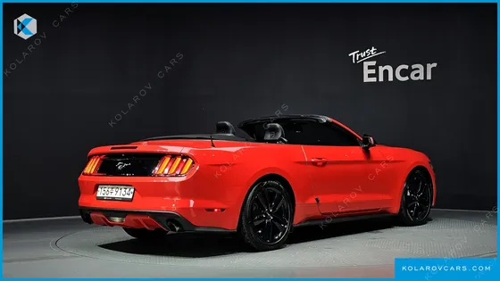 FORD MUSTANG CONVERTIBLE