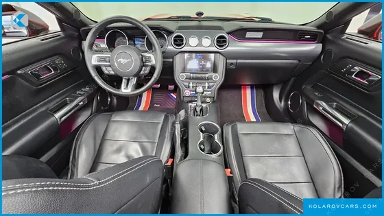 FORD MUSTANG CONVERTIBLE