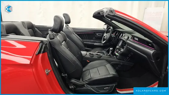 FORD MUSTANG CONVERTIBLE