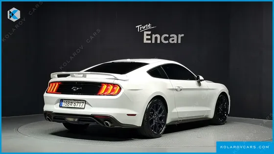 FORD MUSTANG COUPE