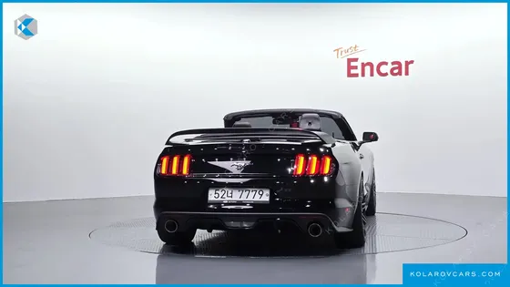 FORD MUSTANG CONVERTIBLE