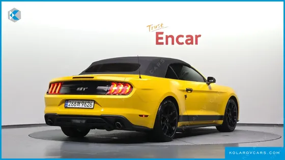 FORD MUSTANG CONVERTIBLE