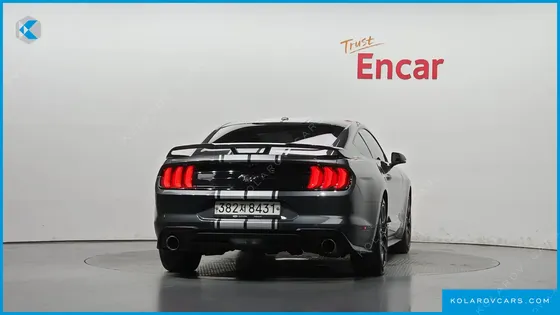 FORD MUSTANG COUPE