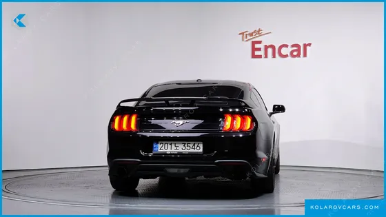 FORD MUSTANG COUPE