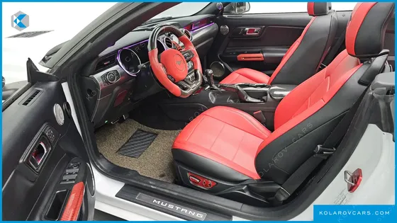 FORD MUSTANG CONVERTIBLE