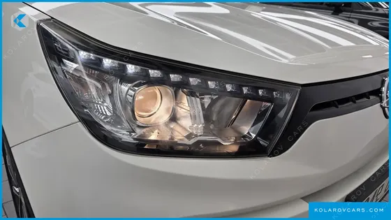 KGM - SSANGYONG TIVOLI VX 2WD