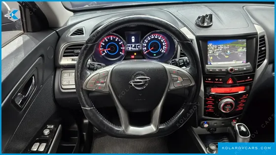 KGM - SSANGYONG TIVOLI LX 2WD