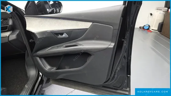 PEUGEOT 3008 1.2 PURE TECH GT