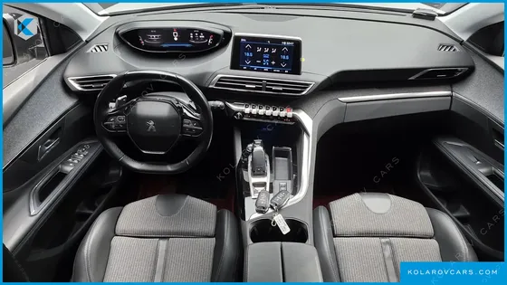 PEUGEOT 3008 1.2 PURE TECH ALLURE