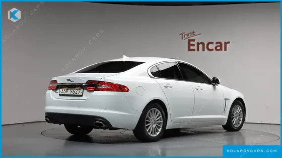 JAGUAR XF 2.0 LUXURY