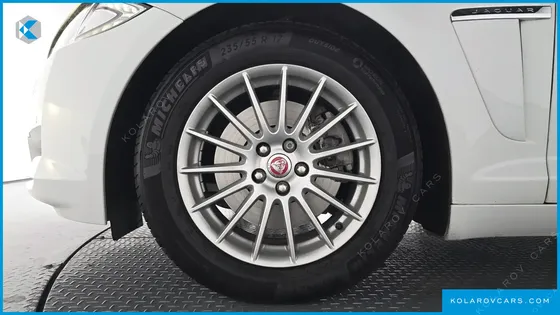 JAGUAR XF 2.0 LUXURY