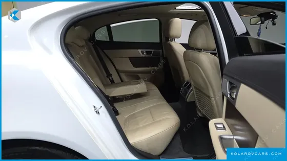 JAGUAR XF 2.0 LUXURY