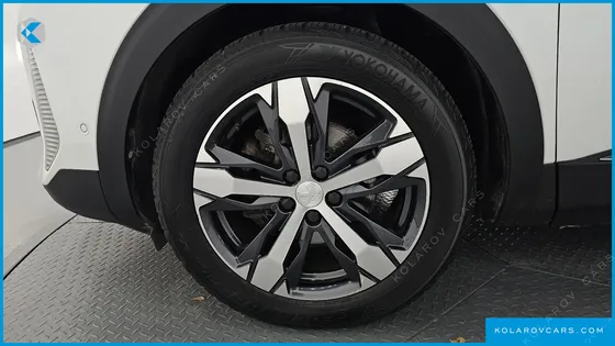 PEUGEOT 3008 1.2 PURE TECH ALLURE