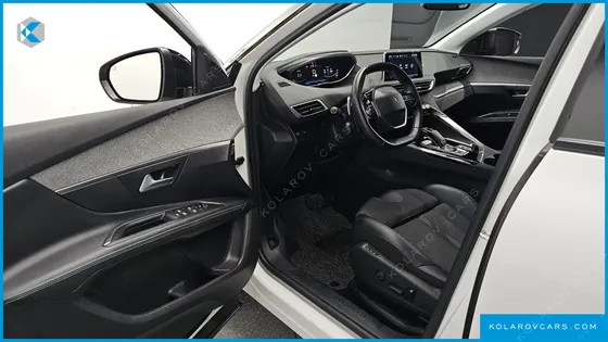 PEUGEOT 3008 1.2 PURE TECH ALLURE