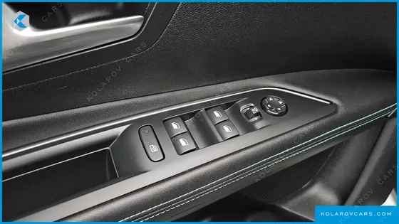 PEUGEOT 3008 1.2 PURE TECH ALLURE
