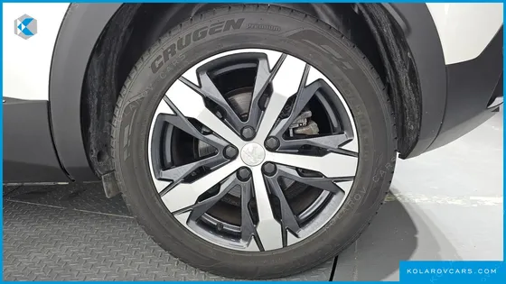 PEUGEOT 3008 1.2 PURE TECH ALLURE