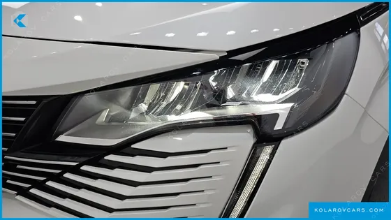 PEUGEOT 3008 1.2 PURE TECH ALLURE