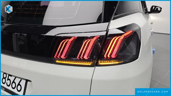 PEUGEOT 3008 1.2 PURE TECH ALLURE