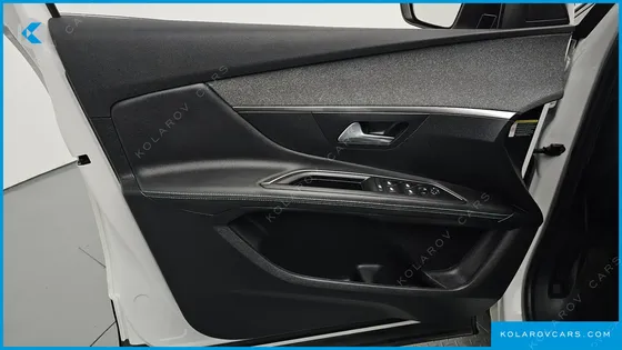 PEUGEOT 3008 1.2 PURE TECH ALLURE