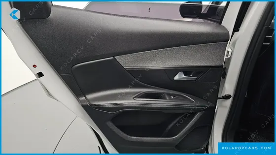 PEUGEOT 3008 1.2 PURE TECH ALLURE