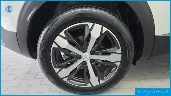 PEUGEOT 3008 1.5 BLUEHDI GT