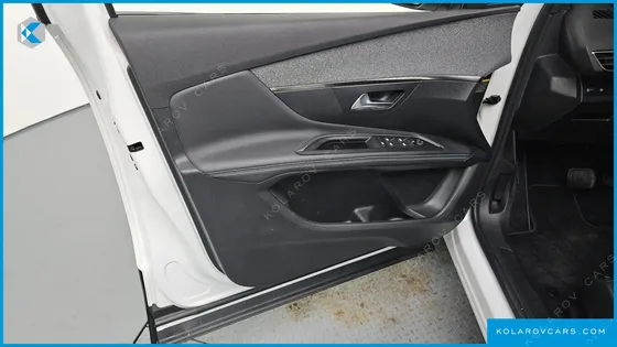 PEUGEOT 3008 1.2 PURE TECH ALLURE