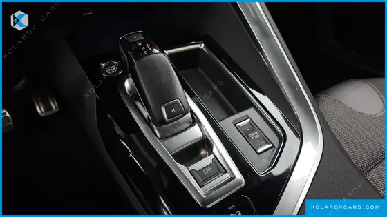 PEUGEOT 3008 1.2 PURE TECH GT