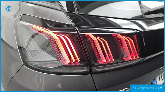 PEUGEOT 3008 1.2 PURE TECH GT